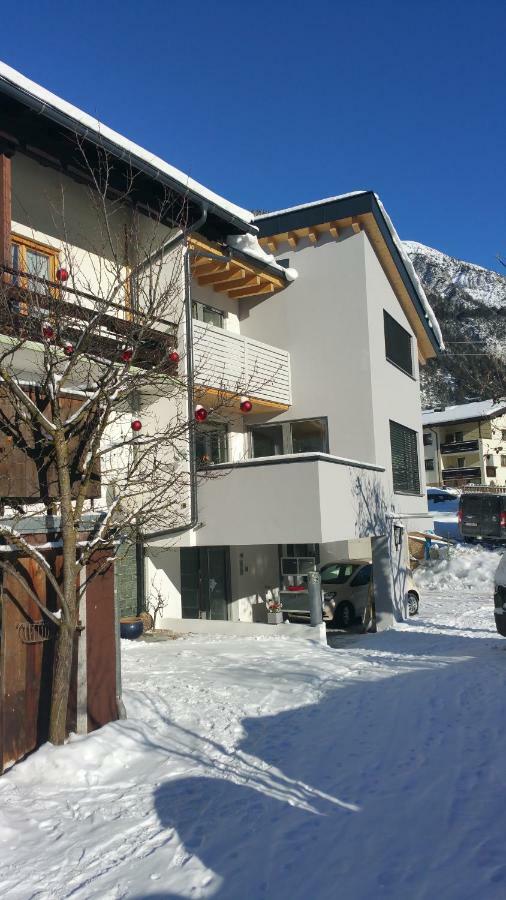 Haus Walch Apartment Pettneu am Arlberg Exterior photo